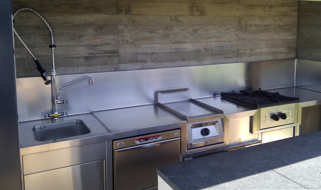 Cocina exterior inoxidable