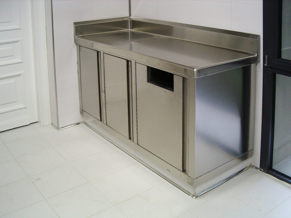 Mueble inoxidable cocina Caja Navarra