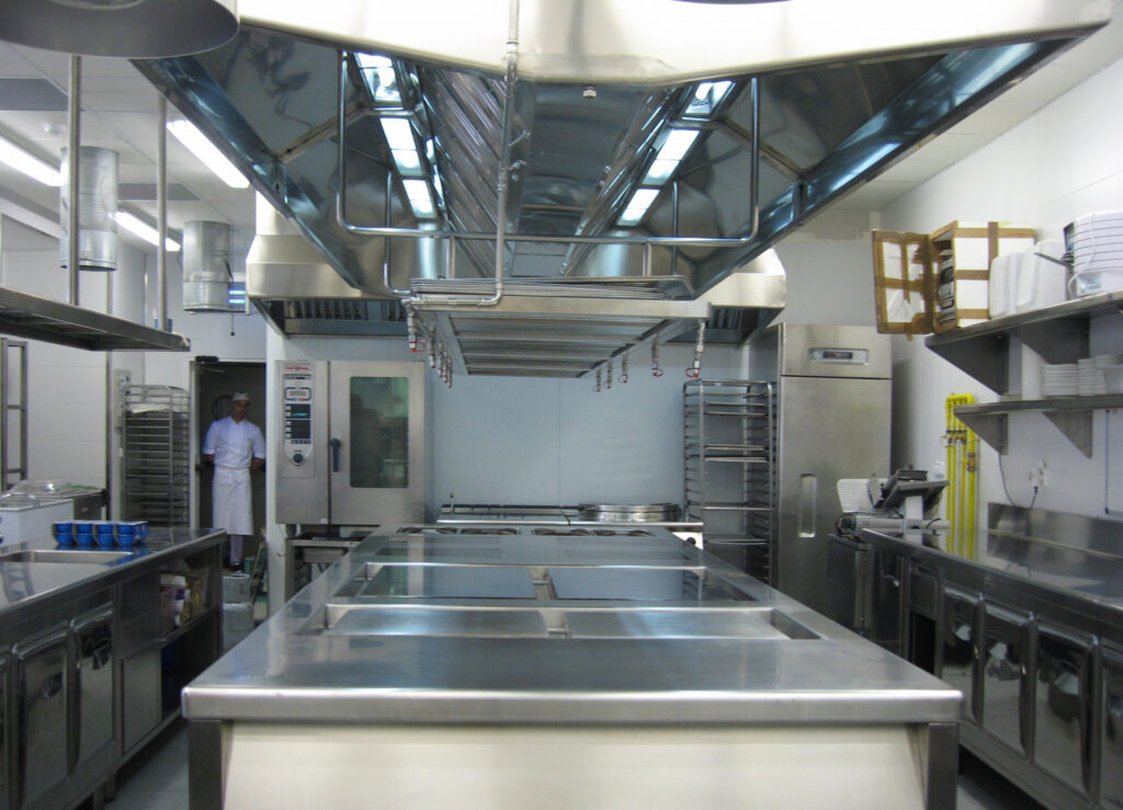 Zona de trabajo cocina casino de Madrid