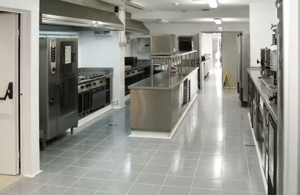 Cocina hotel AC Zizur