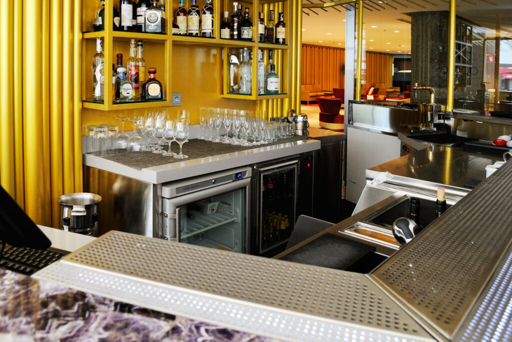 Bar Hotel NH Eurobuilding