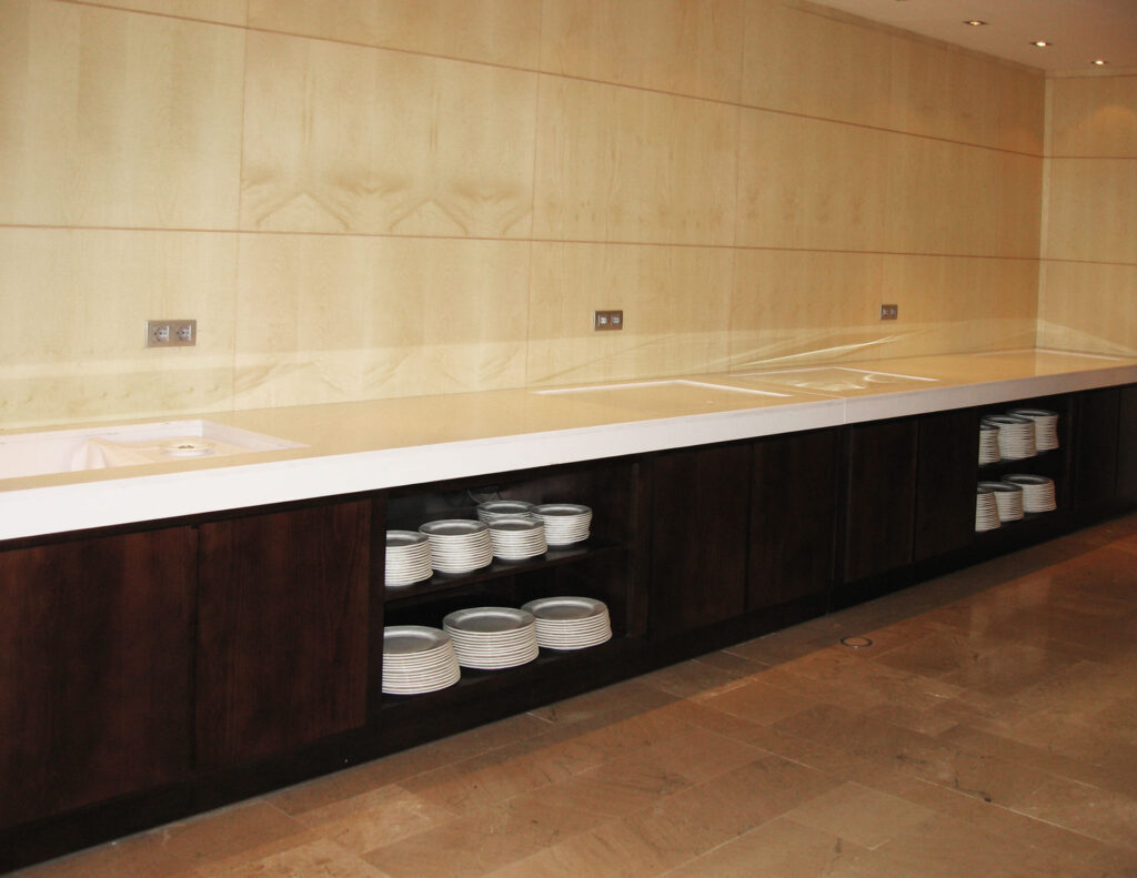 Encimera armario de platos Hotel NH Eurobuilding