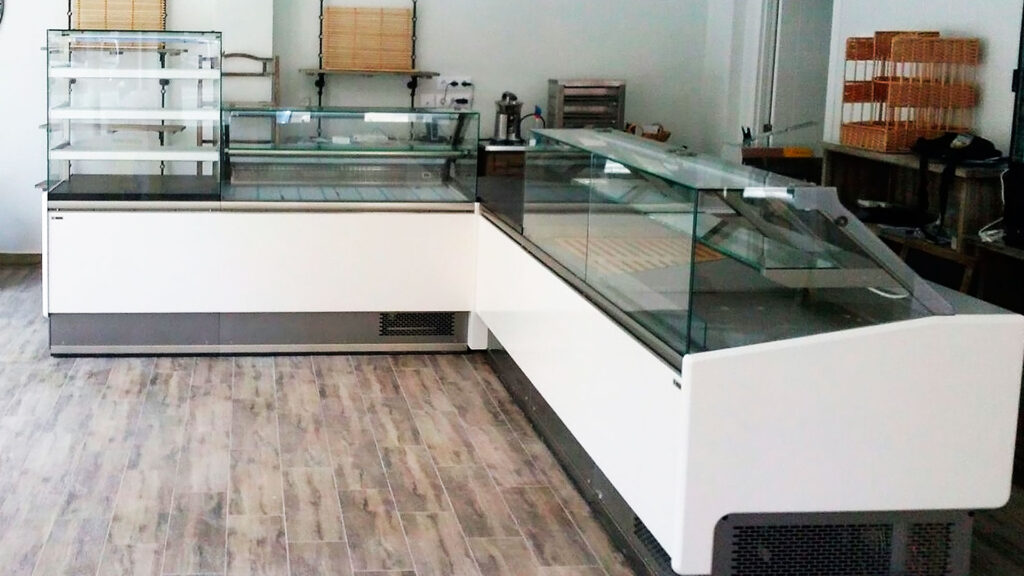 Expositor pasteleria Les Delices de Paris