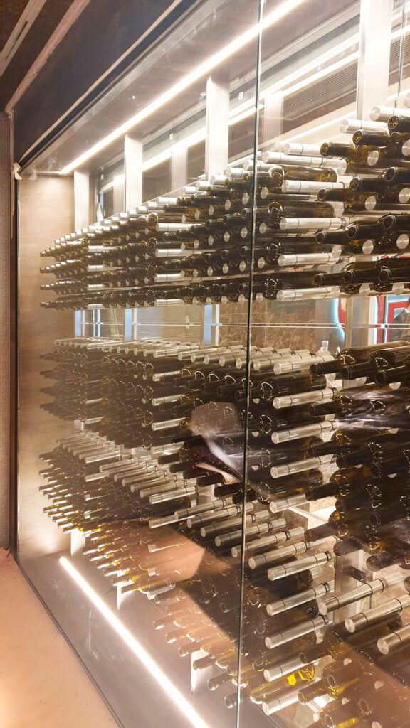 Detalle perspetiva botellero