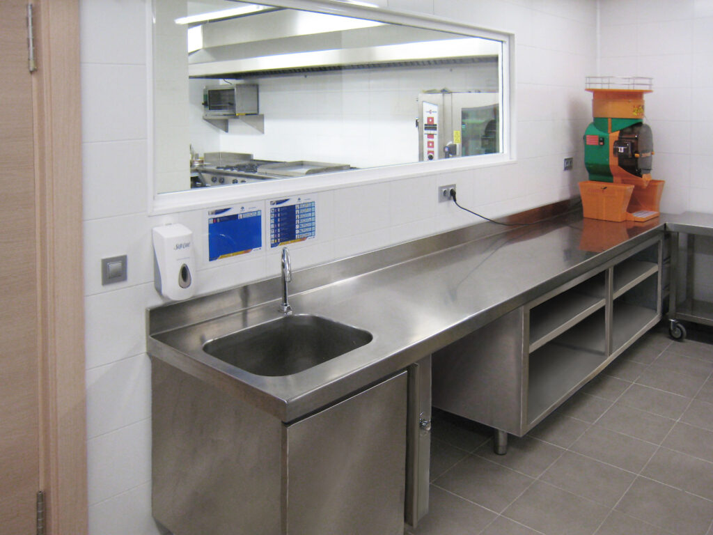 Detalle fregadero cocina Hotel NH la Avanzada